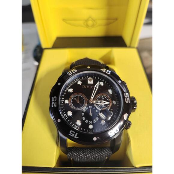 Invicta Pro Diver SCUBA Men's Watch - 48mm Black Padded Nylon Strap (0076)